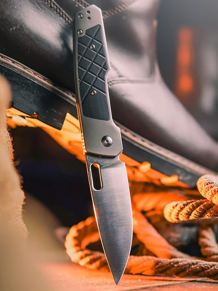 Нож Artisan Cutlery 1874G-BK Gambit Queen