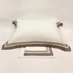 Постельное белье 2 спальное евро Сlaire&Caroll Jacqueline белое с бежевым кантом