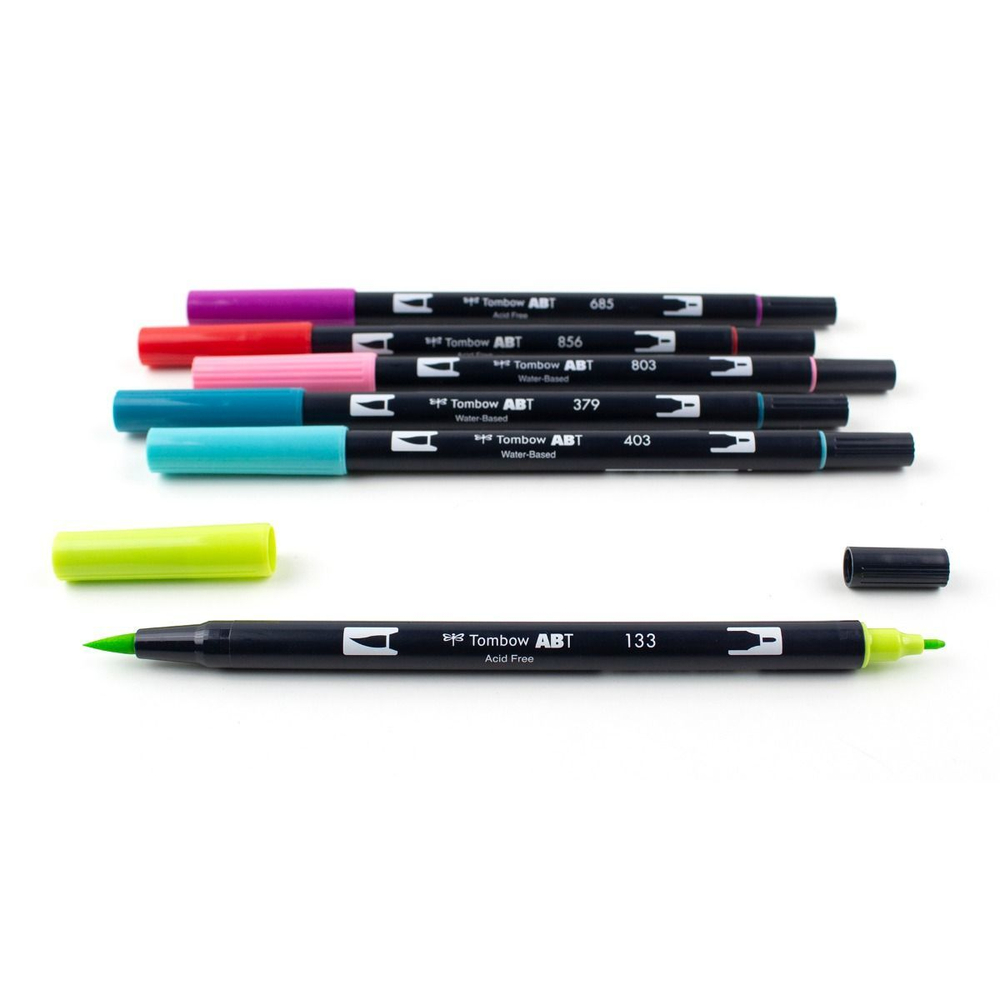 Набор Tombow AB-T Dual Brush 6 Tropical включает в себя 6 кистей: 133 Chartreuse, 403 Bright Blue, 379 Jade Green, 803 Pink Punch, 856 Poppy Red, 685 Deep Magenta.