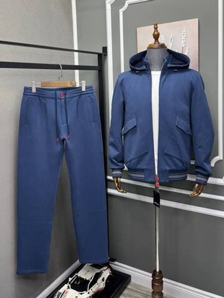 Костюм Kiton