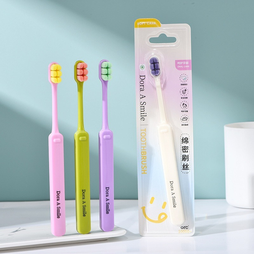 Зубная щетка "Dora A Smile"