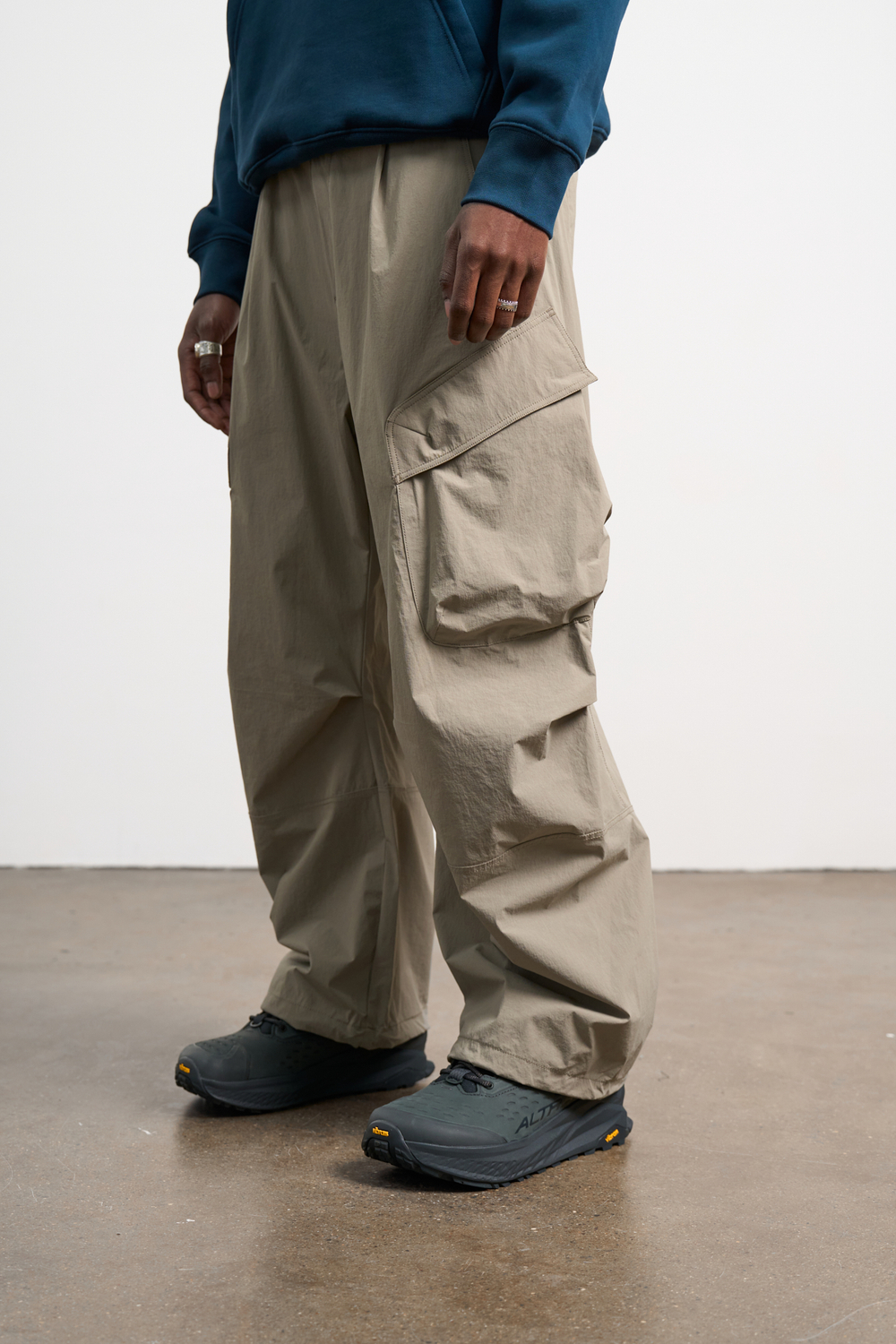 Брюки Nothomme Blue Outdoor Water-Repellent Adjustable Cargo Pants "Grey Khaki"
