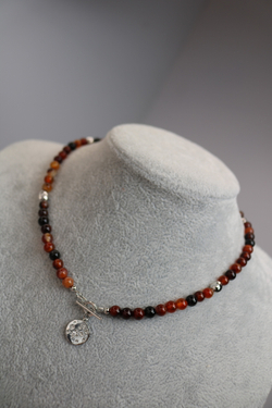 Чокер из сердолика «Солнечный импульс»