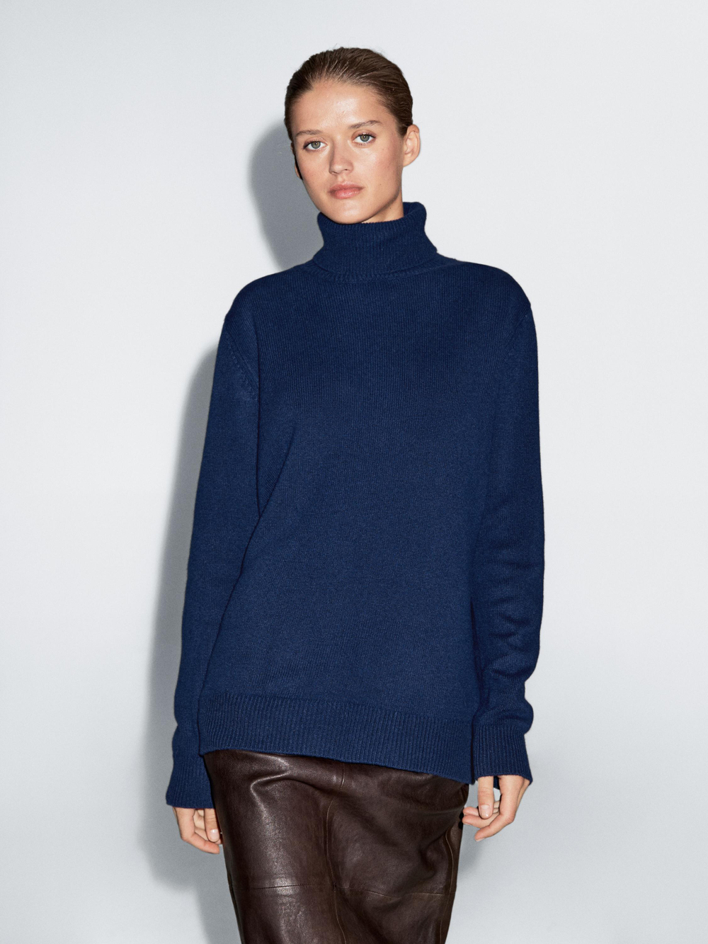 Massimo Dutti Длинный трикотажный свитер с высоким воротником, цвет океана