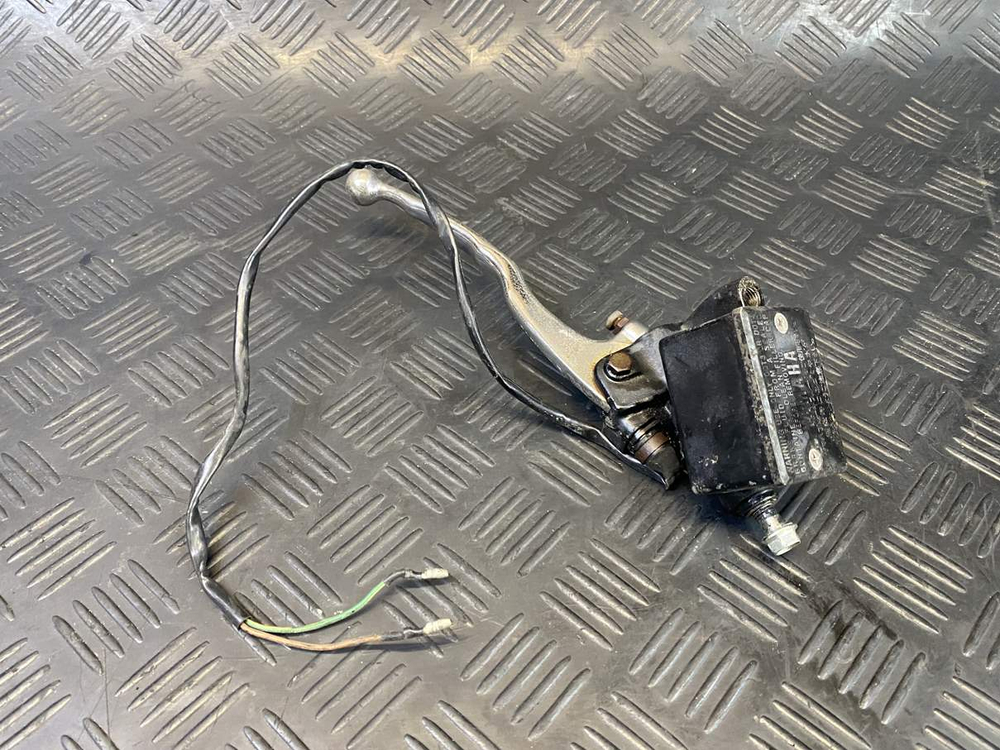 Цилиндр переднего тормоза Yamaha Virago 1100 XV1100