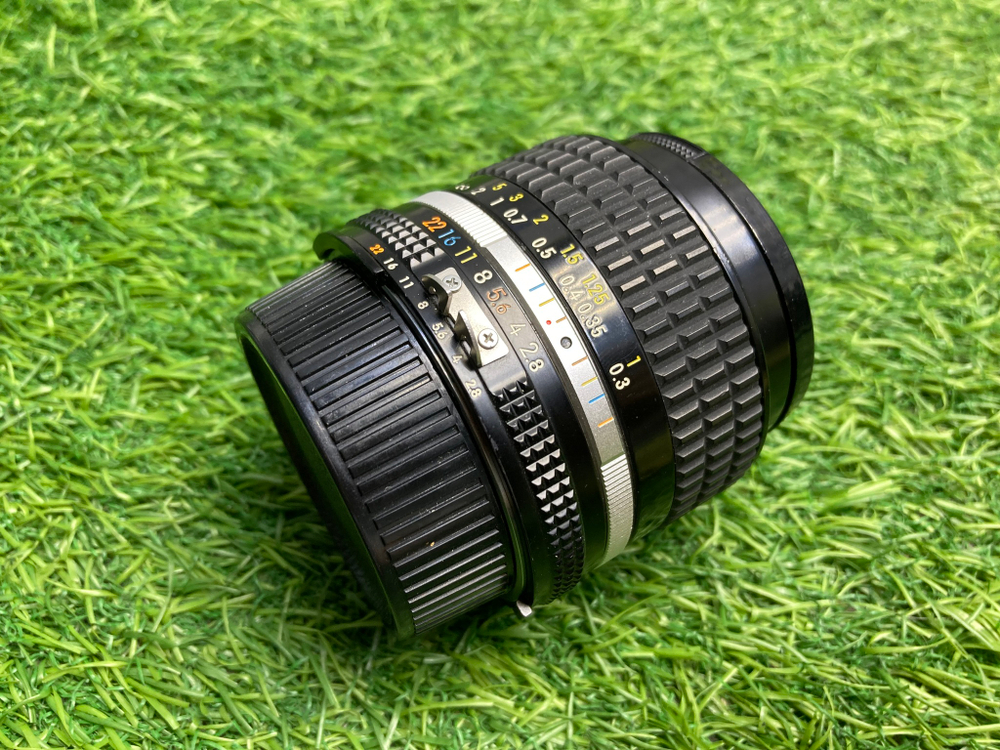 Nikor Nikkor 24mm 2.8