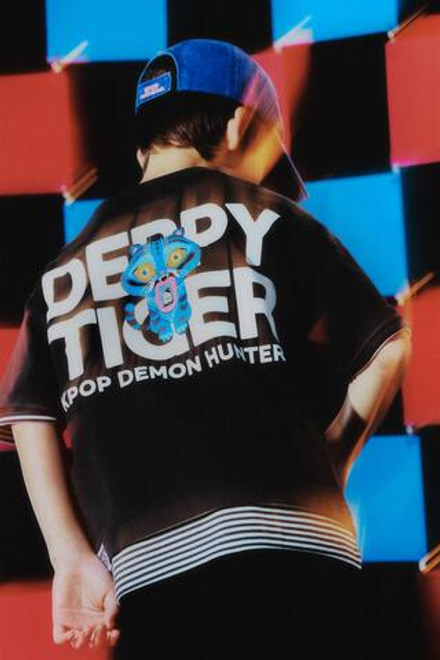 ZARA ФУТБОЛКА KPOP DEMON HUNTERS™ NETFLIX ©, АНТРАЦИТОВО-СЕРЫЙ