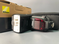 Nikon Speedlight SB-910