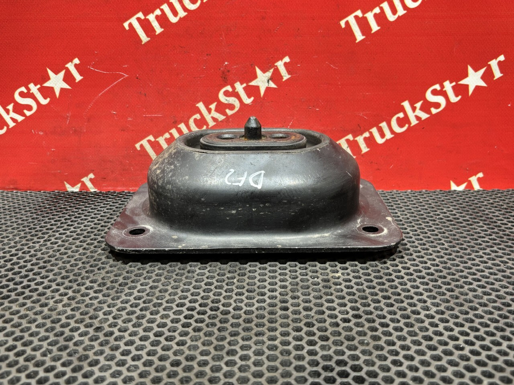 Подушка двигателя передняя 2024г.