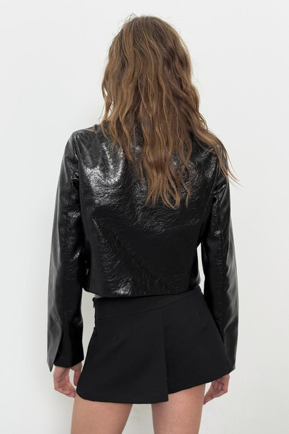 ZARA МИНИ-ШОРТЫ С КАРМАНАМИ, ЧЕРНЫЙ