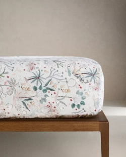 ZARA HOME ДЕТСКАЯ ПРОСТЫНЯ НА РЕЗИНКЕ С ПРИНТОМ, РАЗНОЦВЕТНЫЙ