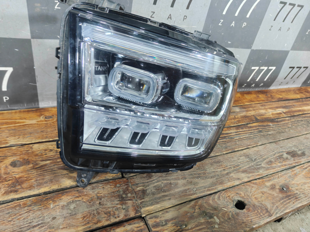 Фара левая LED Tank 500 21-нв Б/У Оригинал 4121104XKV3AA