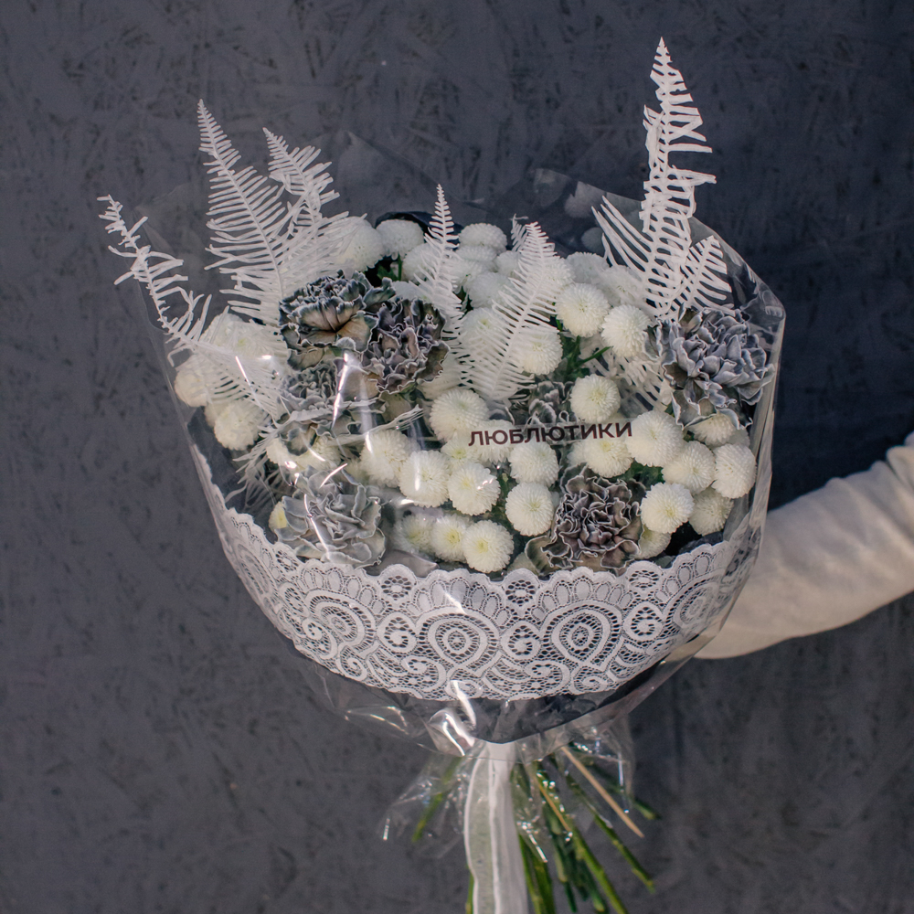 115. Кружевной черно-белый букет