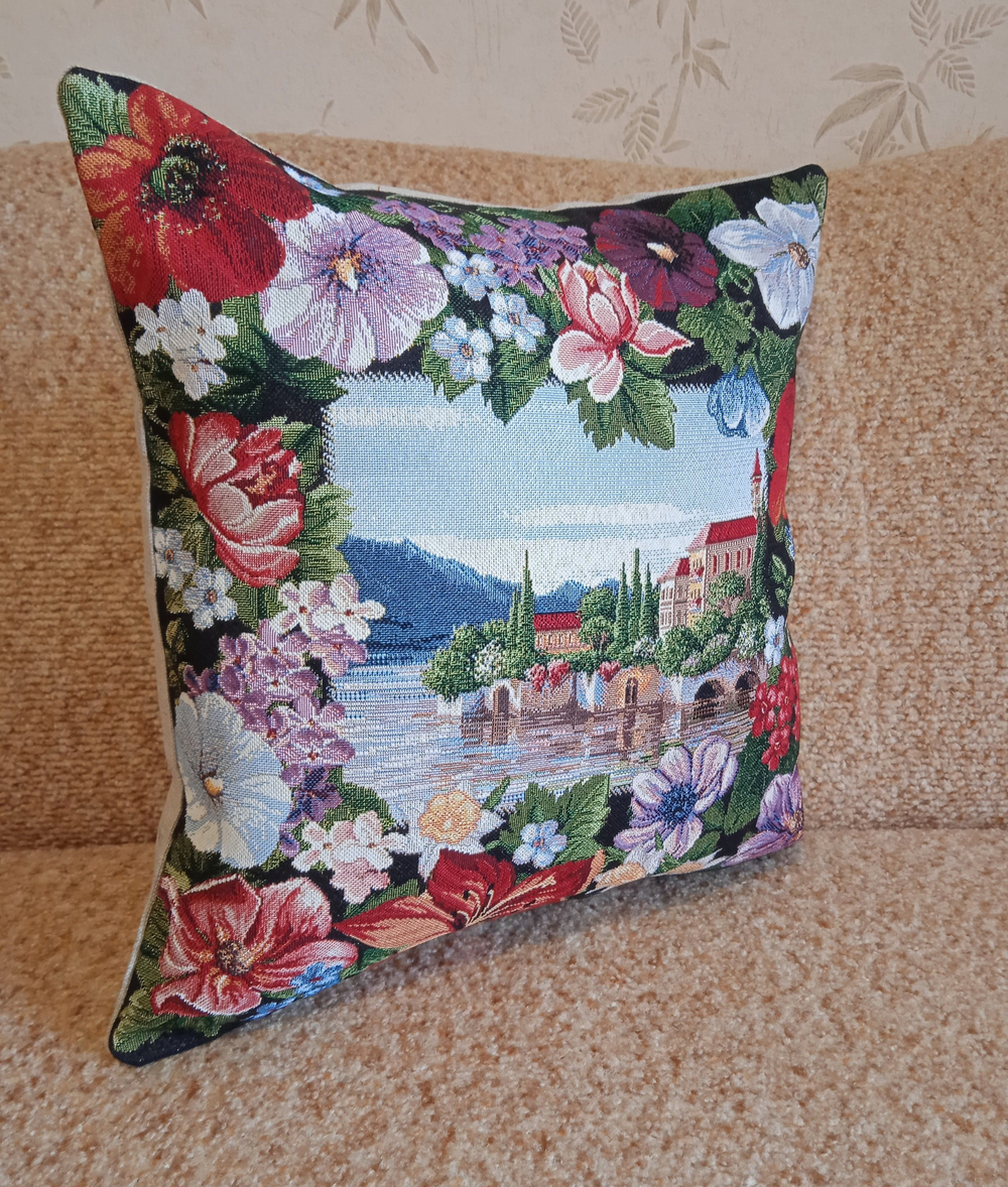 Декоративный гобеленовый чехол для интерьерной подушки Мечта 38*38