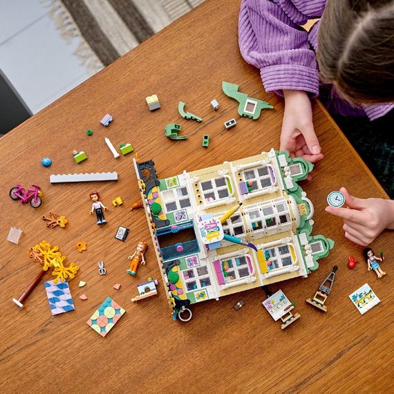 Lego konstruktor Friends 41711 Emma's Art School