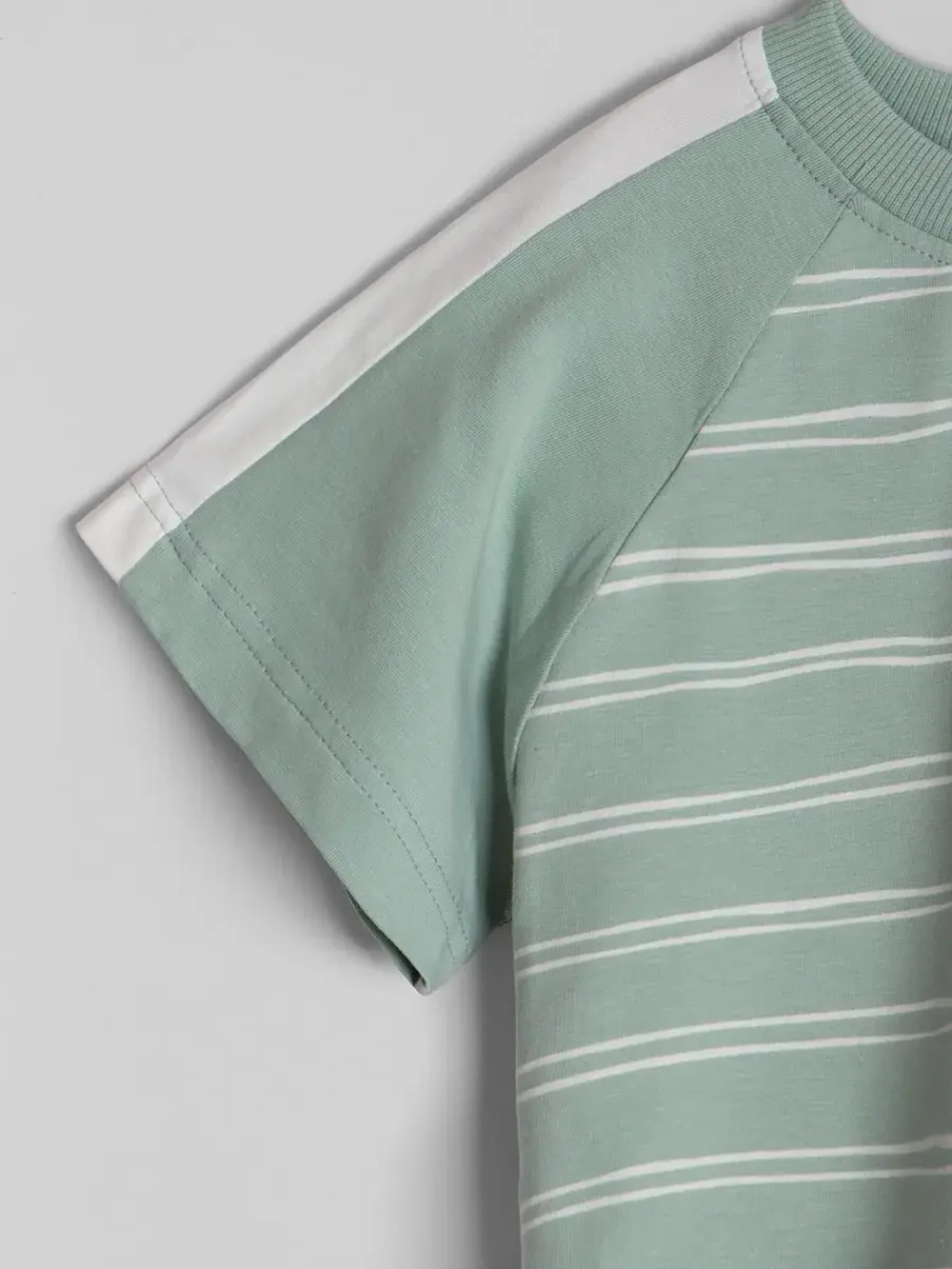 Детский костюм, футболка и кюлоты