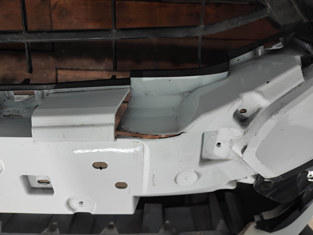 Бампер передний LADA Vesta 22-нв Б/У Оригинал 8450040054