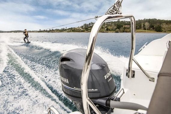 4х-тактный лодочный мотор YAMAHA F100BETL