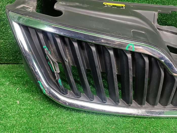Решетка радиатора Skoda Rapid 1 (2012-2020)