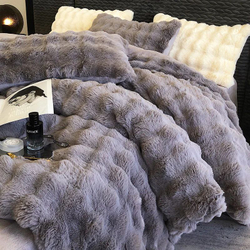 Постельное белье ЕВРО (двуспалка) Флис-велюр Серый Клетка