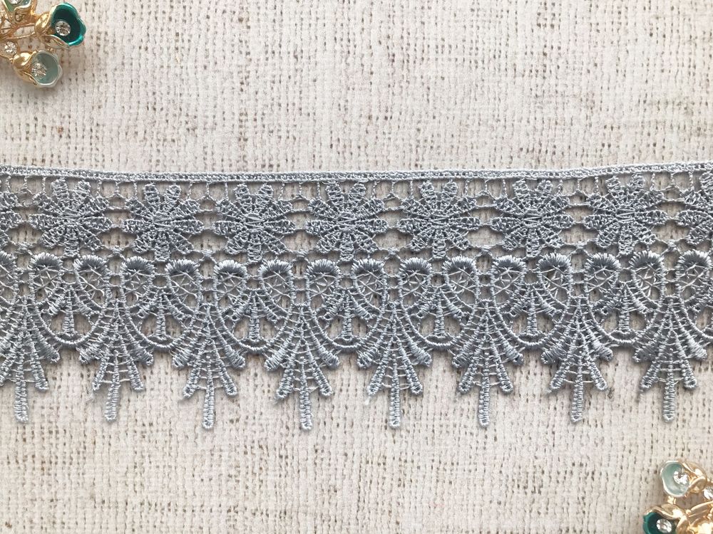Кружево плетеное, ш. 8,5 см.