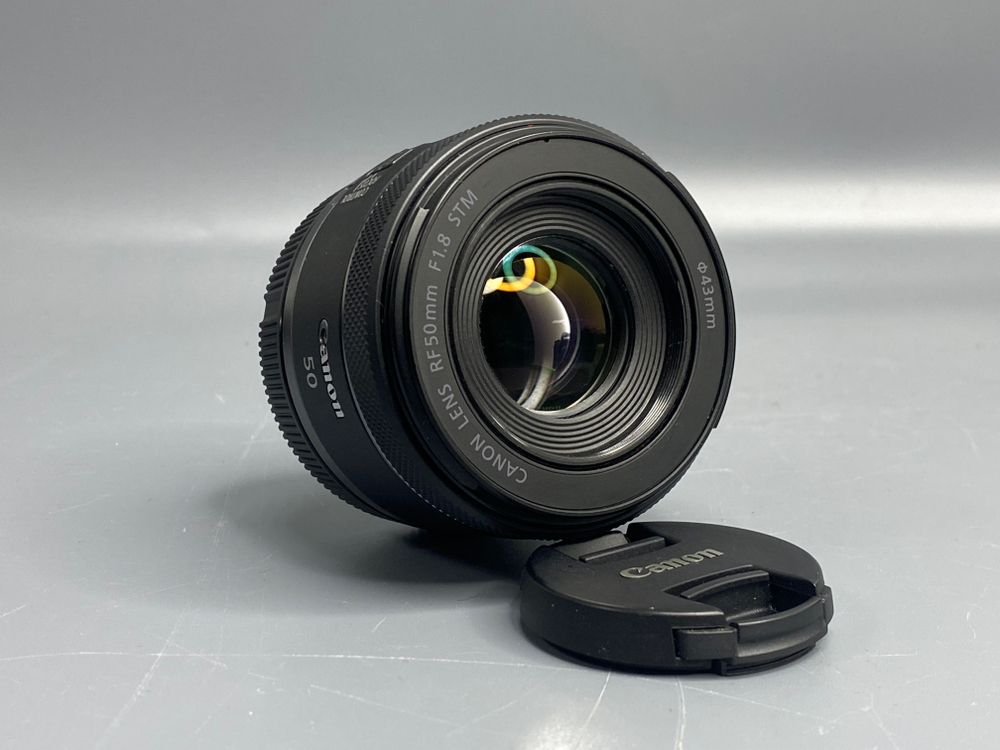 Canon RF 50mm 1.8 STM