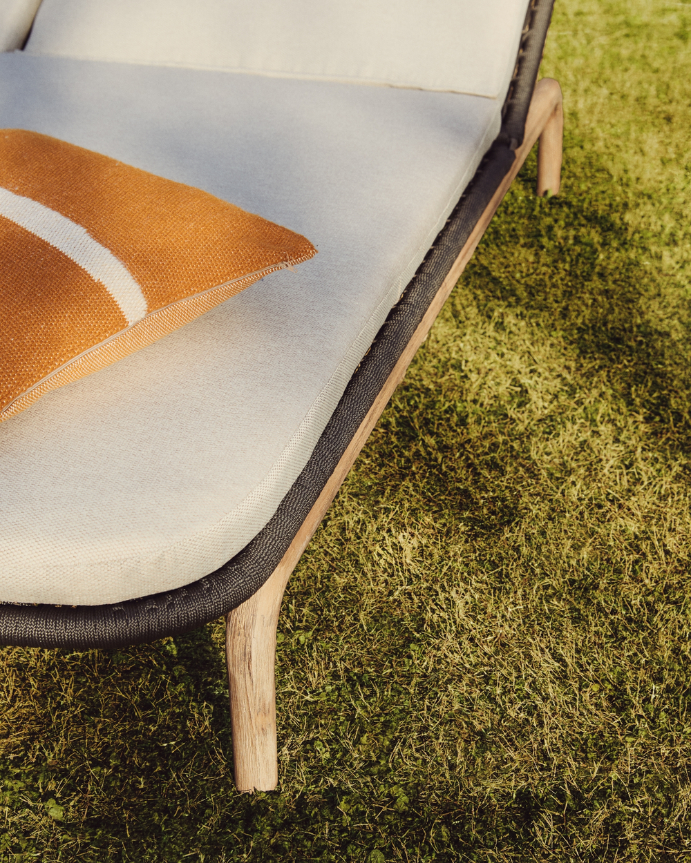 Двойной шезлонг Alipa из массива акации и веревки темно-серого цвета