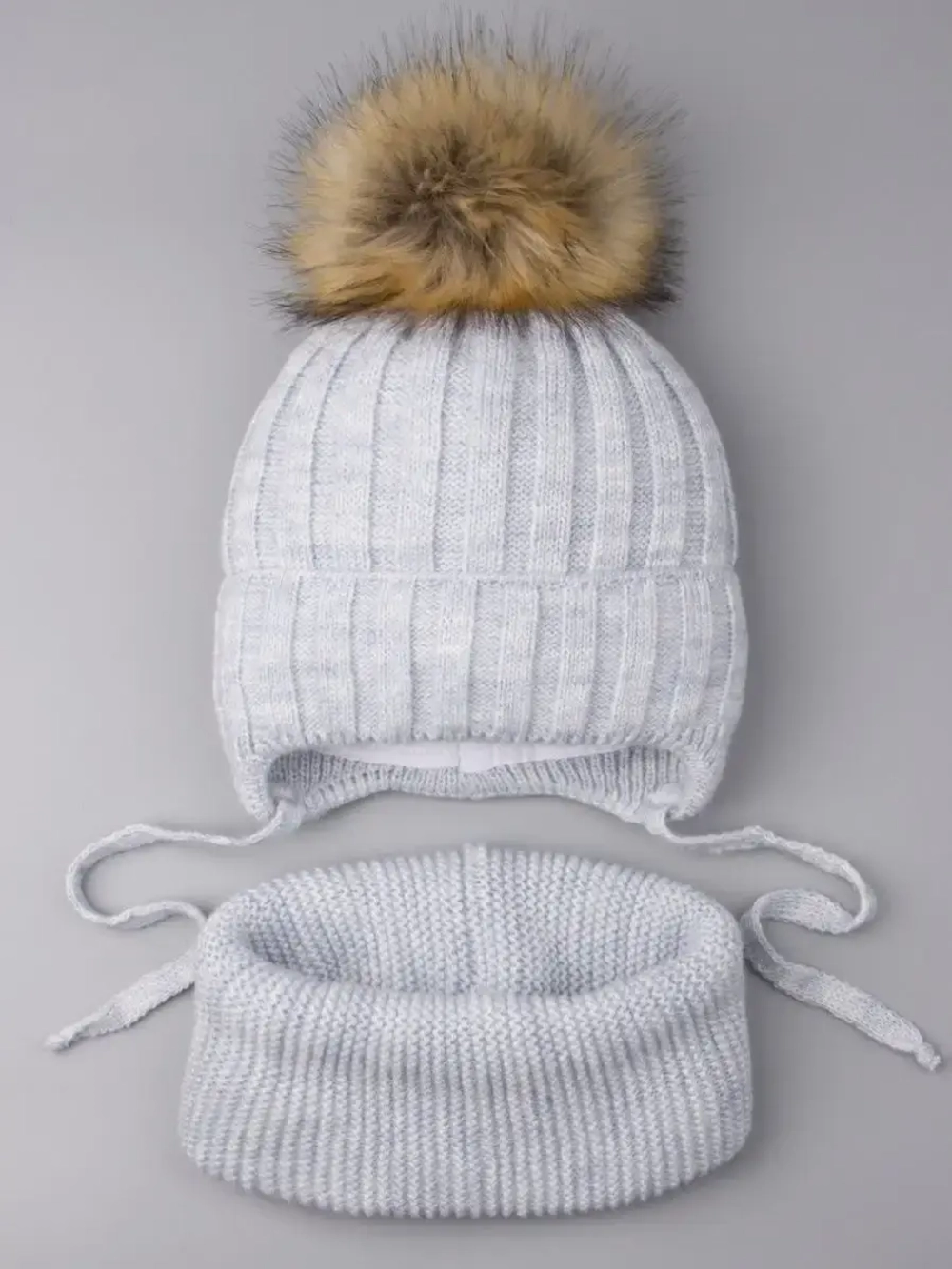 Шапка зимняя для девочек вязаная и снуд