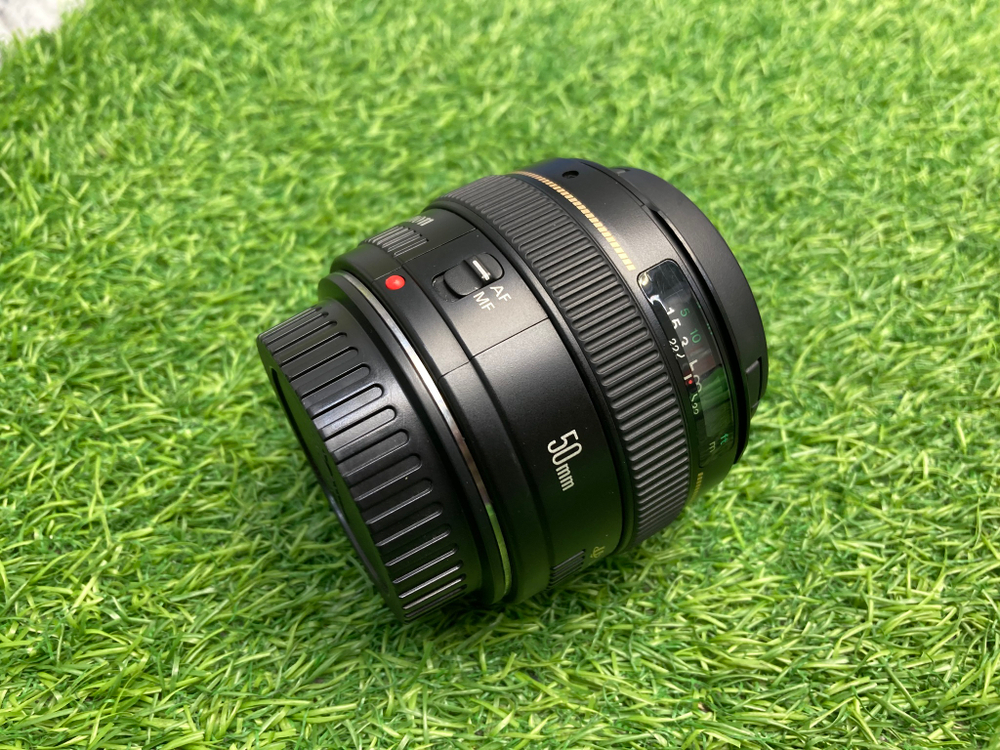 Canon EF 50mm 1.4 USM
