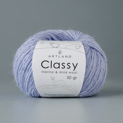 Classy, пряжа с люрексом и пайетками, шелк-5%, мериносовая шерсть-20%, нейлон-30%, норка-45%, 50 гр, 240 м, голубая даль