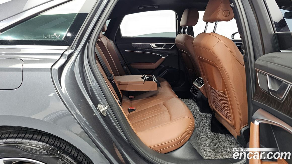 Audi A6 (C8) 45 TFSI Quattro Premium (12.2021)