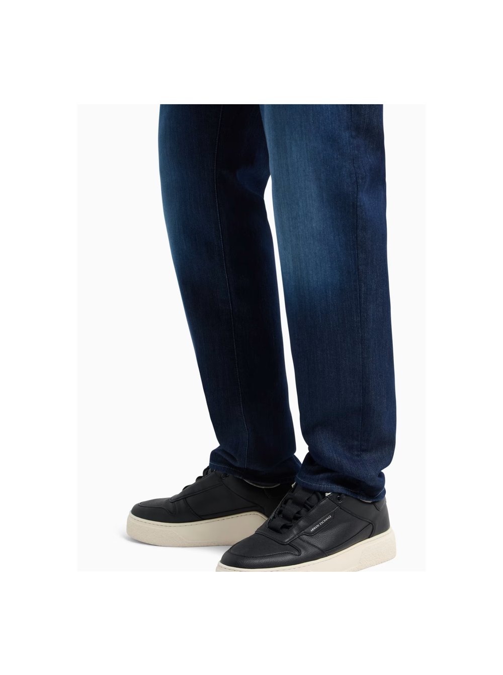 Джинсы Armani Exchange