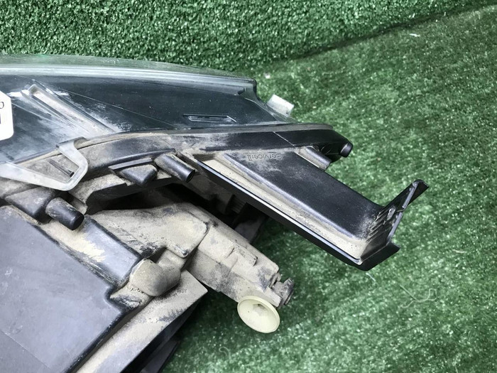 Фара правая BMW X6 E71 (2007-2012) ксенон