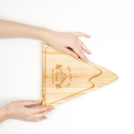 Деревянная менажница "горы" из кедра для подачи блюд и закусок с гравировкой "Горы зовут тех, чья душа им по росту"