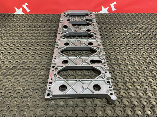 Плита двигателя 2018 г.