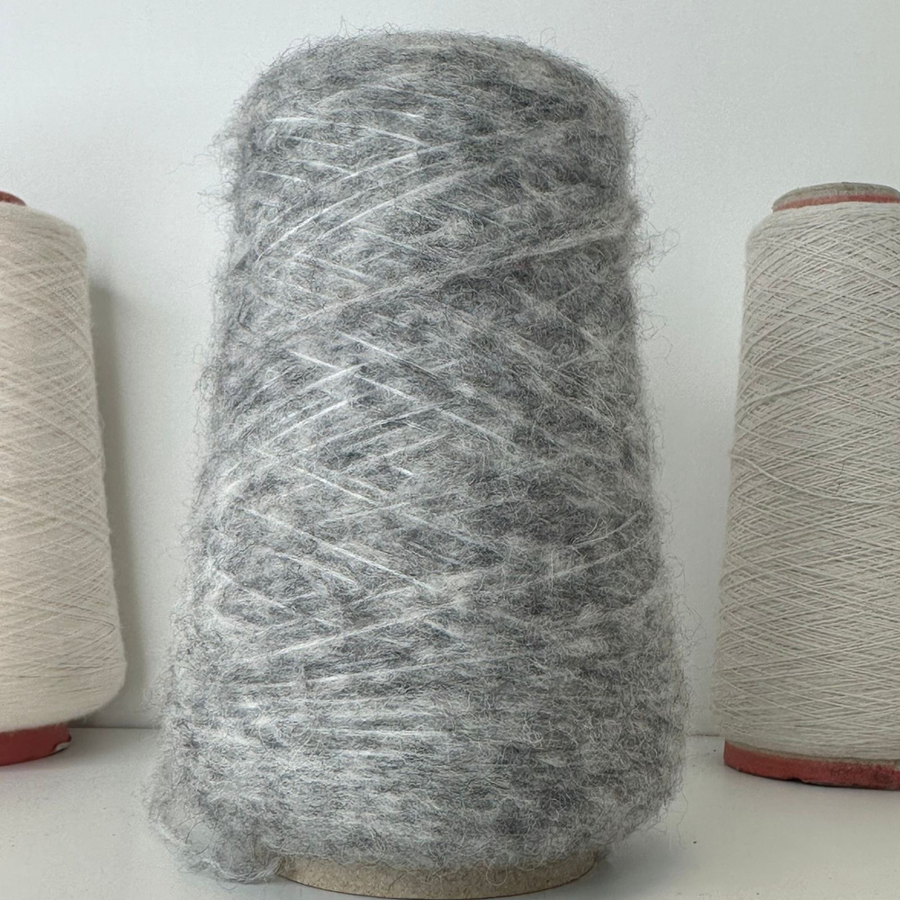 GHOST - Lineapiu; 30% baby альпака, 45% меринос, 25% п/а; шнурок; 520м/100гр; col. 90067 grigio, цвет: серый меланж; S501