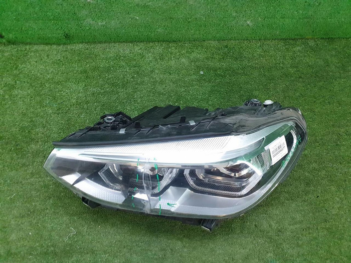 Битая Фара левая BMW X3 G01 (2017-2021) Adaptive LED