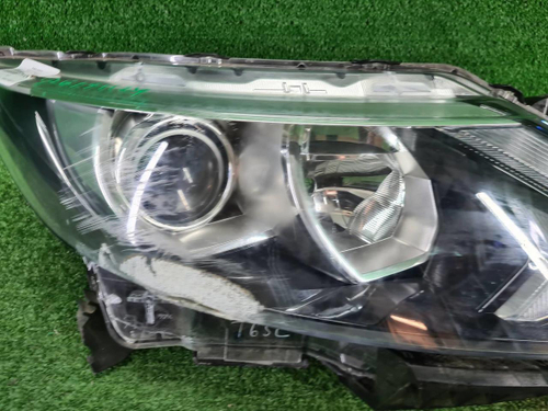 Битая Фара правая Nissan Qashqai J11 (2013-2019) галоген