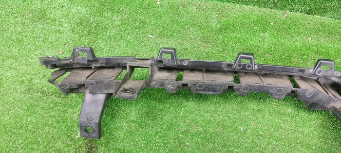 Накладка решетки радиатора Kia Seltos (2019-н.в.)