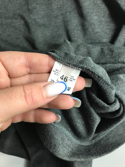 Платье Viva La Vita сдержанное, визуально на 46 размер