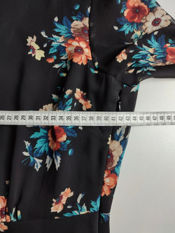 Платье ZARA стильное 42-44 размер