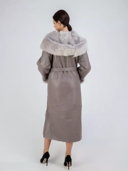 Дубленка зимняя натуральная с капюшоном