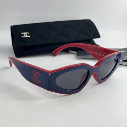 Солнцезащитные очки CHANEL