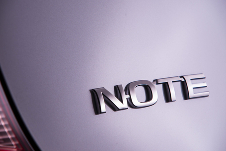 Громкий фронт Nissan Note