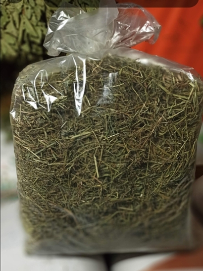 Сено луговое разнотравье 5-7 кг в пакете