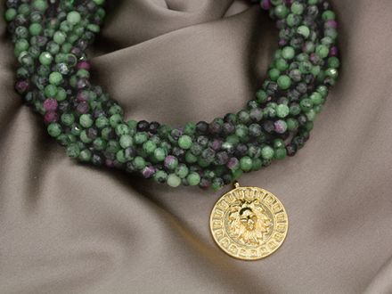 Нить бусин из цоизита 3мм, огранка