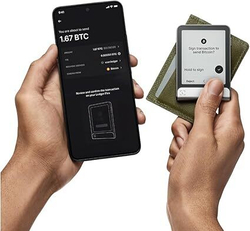 Набор Ledger Flex + Magnet Folio — Теперь с включенной услугой Ledger Recovery Key Откройте для себя самый интуитивно понятный аппаратный кошелек в мире с простым и быстрым резервным доступом