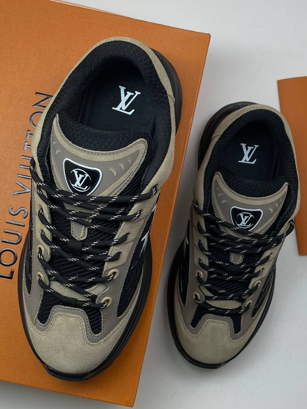 Кроссовки Louis Vuitton