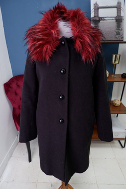 Пальто Rinascimento  стильное 48 размер