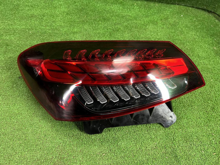 Фонарь левый внешний Mercedes E W213 (2020-2023)